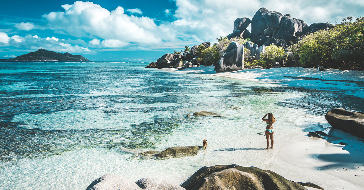 Seychely otvárajú hranice pre zahraničných turistov